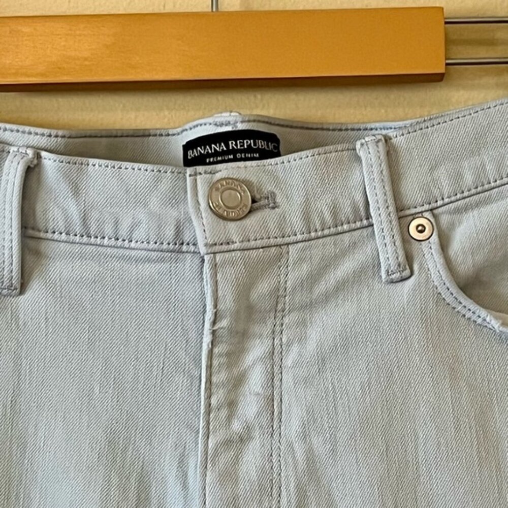 Banana Republic| Women’s Skinny Size 29 Light wash Straight Leg Denim Jean